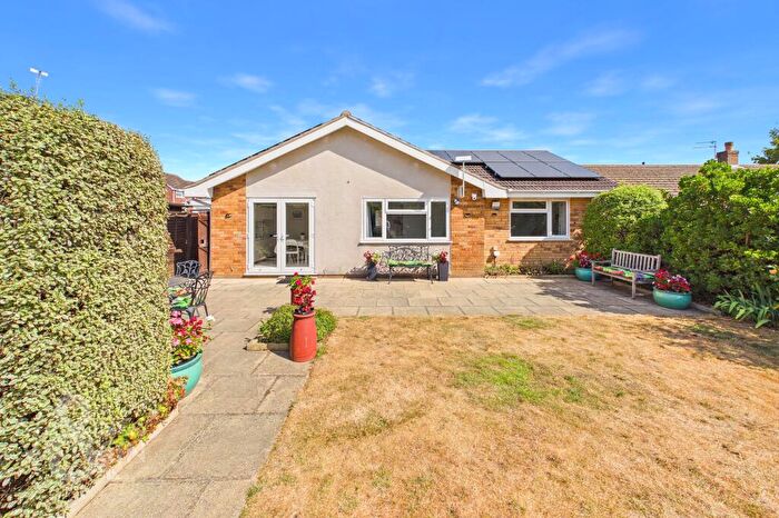 3 Bedroom Detached Bungalow For Sale In Maltings Drive, Harleston, IP20