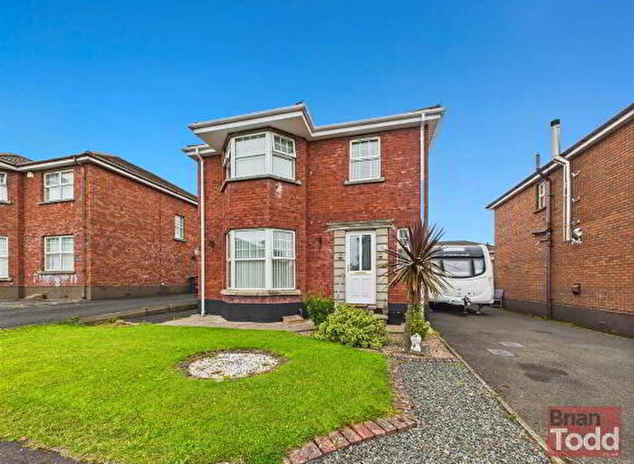 3 Bedroom Detached House For Sale In Walnut Avenue, Larne, BT40