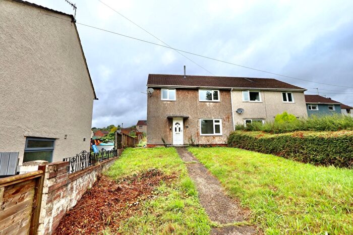 3 Bedroom Semi-Detached House To Rent In Newport Road, Pontllanfraith, NP12