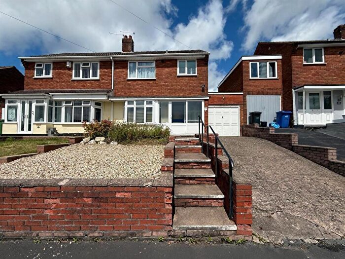3 Bedroom Semi-Detached House For Sale In Wychbury Road, Quarry Bank, DY5