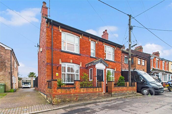 4 Bedroom Detached House For Sale In Millers Close, Finedon, Wellingborough, Northamptonshire, NN9