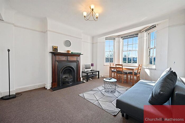 2 Bedroom Flat To Rent In Bromyard Avenue, Acton, W3