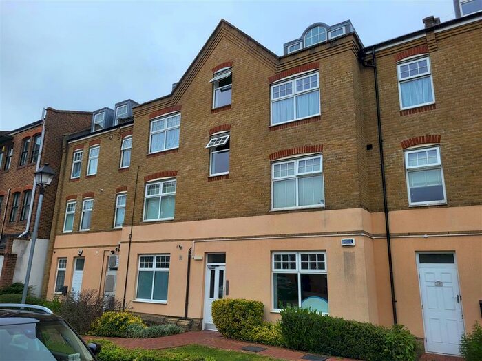 2 Bedroom Apartment To Rent In Buttery Mews, London, N14