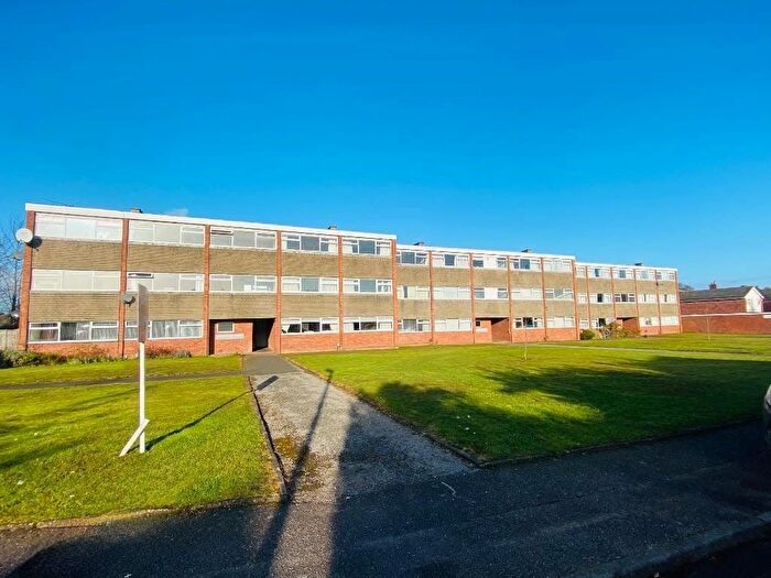 1 Bedroom Flat To Rent In Leomansley Court, Lichfield, WS13