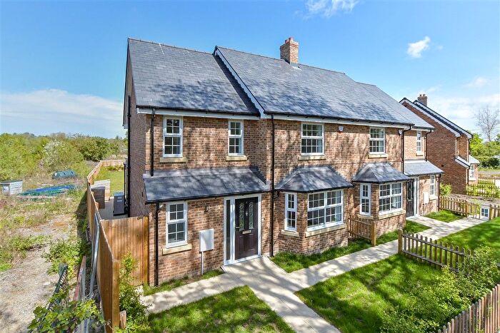 4 Bedroom Semi-Detached House For Sale In Claygate, Marden, Tonbridge, Kent, TN12