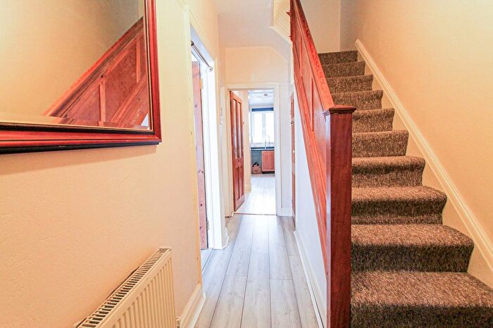 4 Bedroom Terraced House To Rent In Towers Road, Southall, UB1