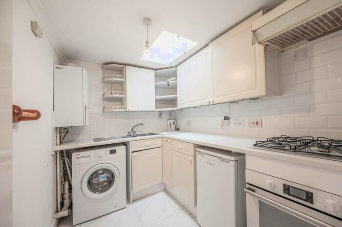 1 Bedroom Flat To Rent In Salisbury Road, High Barnet, Barnet, EN5
