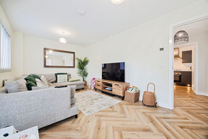 3 Bedroom End Terrace House For Sale In Rosebery Street, Clydebank, G81