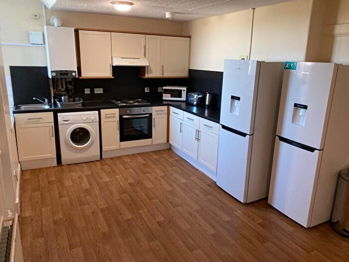 5 Bedroom Flat To Rent In Burnbank Terrace, Woodlands, Glasgow, G20