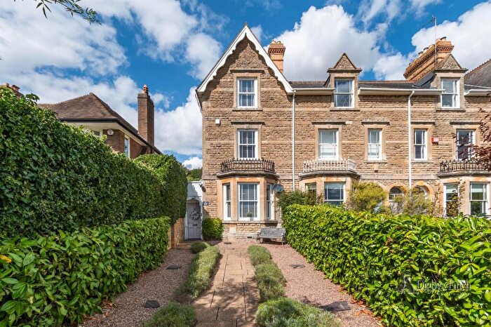 4 Bedroom Terraced House For Sale In Tinwell Road, Stamford, PE9