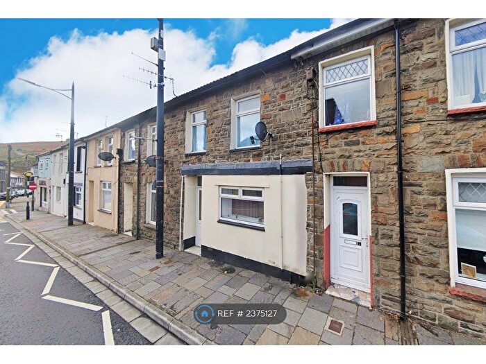 1 Bedroom Flat To Rent In High Street, Ferndale, CF43