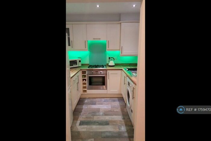 2 Bedroom Flat To Rent In Fulwood, Preston, PR2