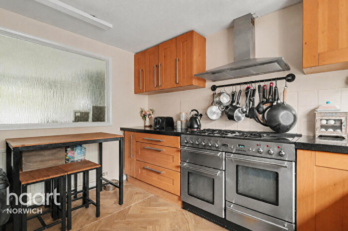 3 Bedroom Terraced House For Sale In Ormesby Road, Norwich, NR10