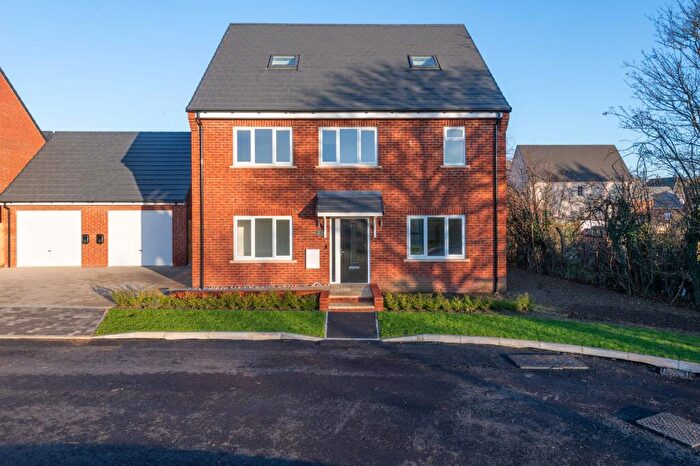 3 Bedroom Detached House For Sale In Blackberry Close, Great Barford, MK44