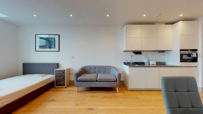 Studio To Rent In Lawrence Rd, London, N19