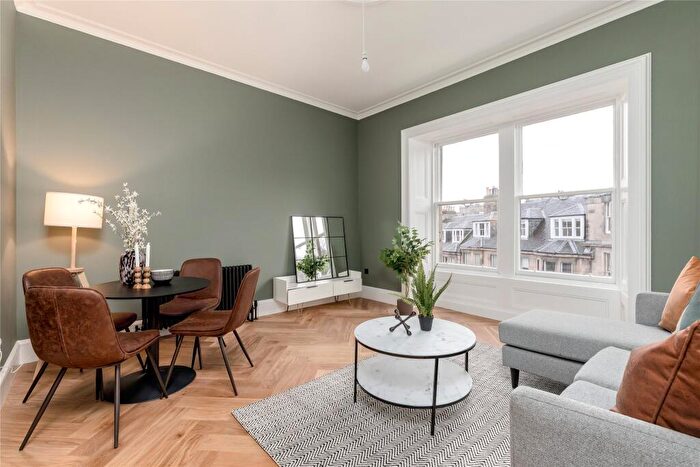 1 Bedroom Apartment For Sale In St. Bernards Crescent, Edinburgh, Midlothian, EH4