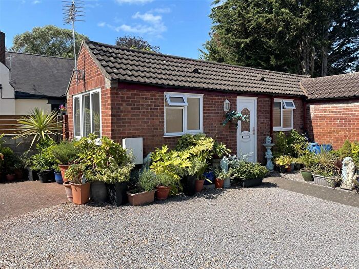 1 Bedroom Detached Bungalow To Rent In The Annexe, Omega, Bristol Road, Frenchay, BS16