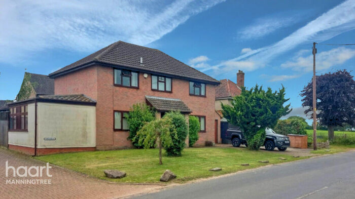 4 Bedroom Detached House For Sale In Fredricks Close, Colchester Road, Wix, Manningtree, Essex, CO11