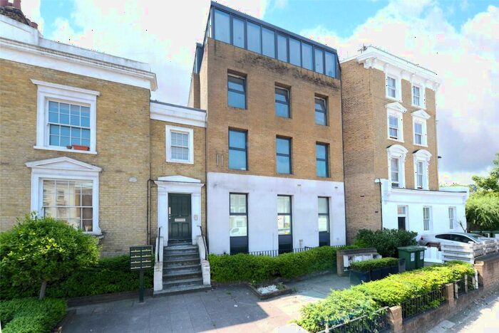 2 Bedroom Apartment To Rent In New Cross Road, New Cross, London, SE14