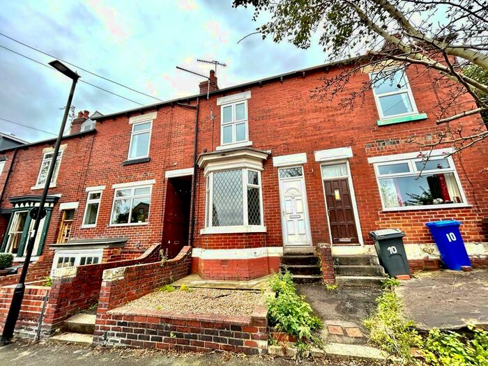 4 Bedroom House To Rent In Bingham Road, Sheffield, S8