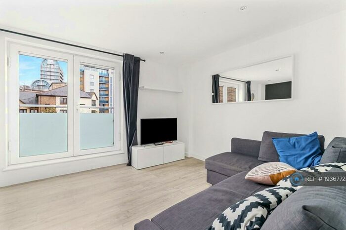 2 Bedroom Flat To Rent In Yeoman Street, London, SE8