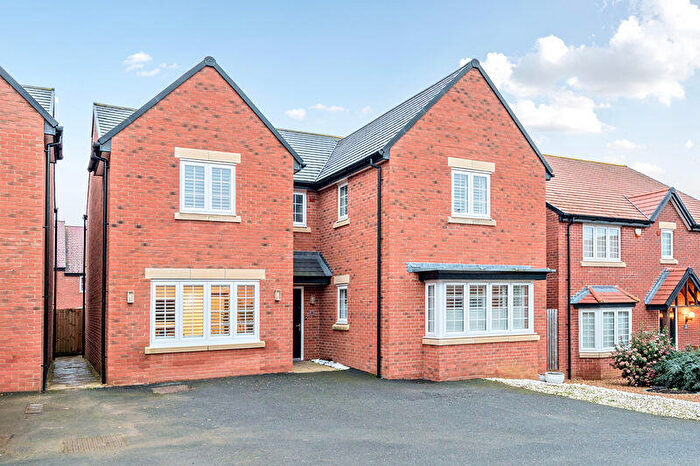 4 Bedroom Detached House For Sale In Barbel Gardens, Biddenham, MK40