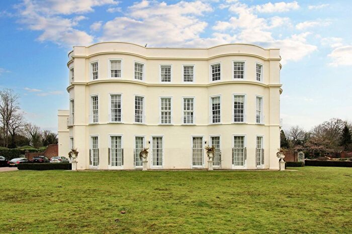 3 Bedroom Flat To Rent In Danesbury Park, Welwyn, AL6