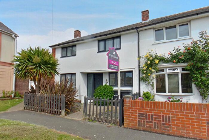 4 Bedroom End Of Terrace House To Rent In Brading Avenue, Bridgemary, Gosport., PO13
