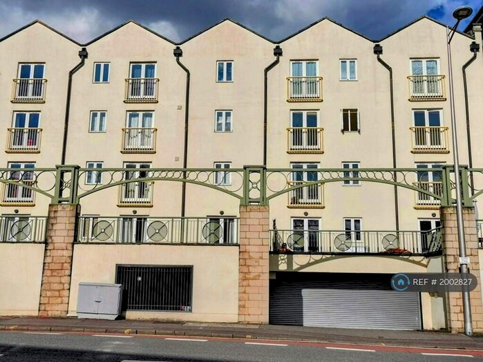 2 Bedroom Flat To Rent In Charter House, Bristol, BS1