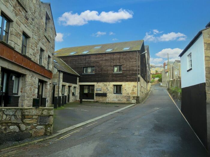 1 Bedroom Flat To Rent In Tolcarne, Newlyn, Penzance, TR18