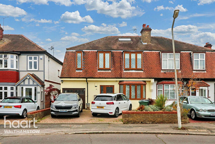 5 Bedroom Semi Detached House For Sale In Manor Way, Chingford, E4