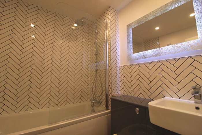 2 Bedroom Apartment To Rent In Victoria Place, Alexandra Road, Hemel Hempstead, Hertfordshire, HP2