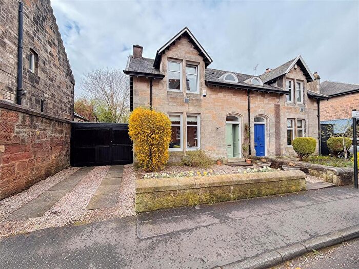 3 Bedroom Semi-Detached House For Sale In Strathmore Road, Hamilton, ML3