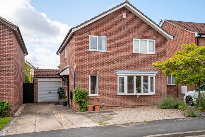 4 Bedroom Detached House For Sale In Wilstrop Farm Road, Copmanthorpe, York, YO23