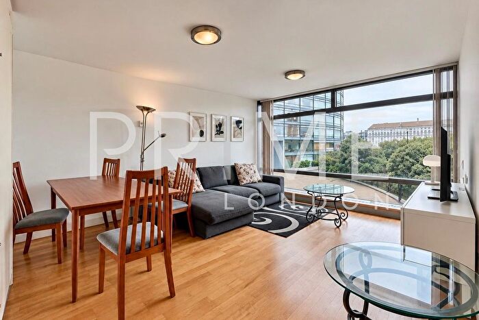 2 Bedroom Flat To Rent In Parliament View Apartments, Albert Embankment, London, SE1