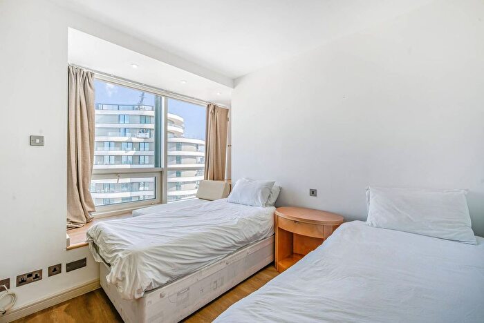3 Bedroom Flat To Rent In The Panoramic, Westminster, London, SW1V