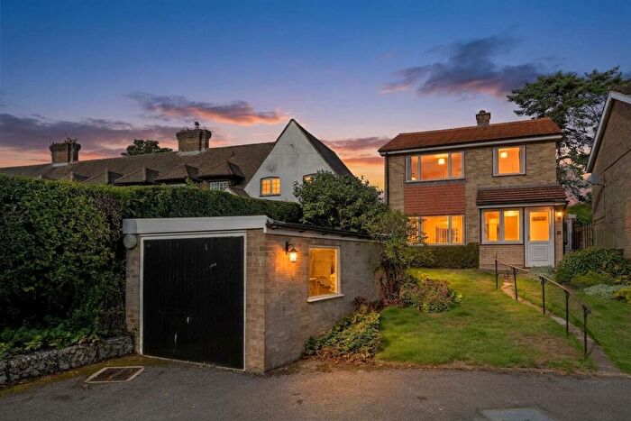 3 Bedroom Detached House For Sale In Slines Oak Road, Woldingham, CR3