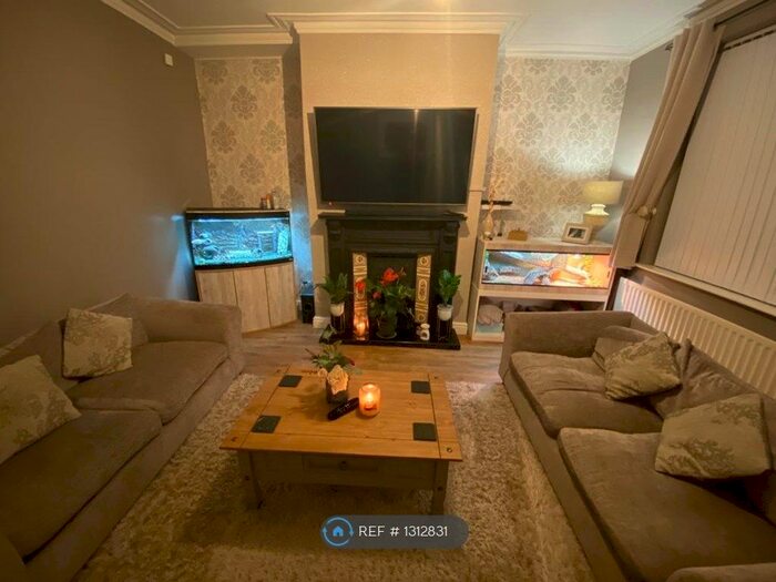 2 Bedroom Terraced House To Rent In Marshall Street, Leeds LS15