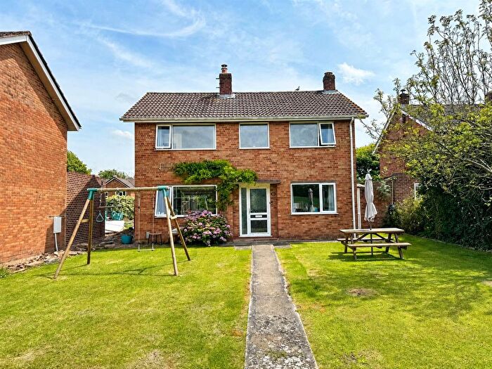 4 Bedroom Detached House For Sale In Orchard Rise, Tibberton, GL19