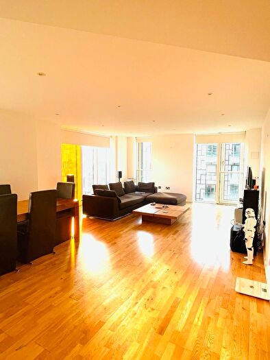 2 Bedroom Apartment To Rent In Ability Place, South Quay, Cross Harbour, Canary Wharf, London, E14