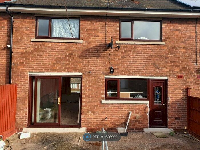 3 Bedroom Terraced House To Rent In Highthorn Road, Kilnhurst, Mexborough, S64