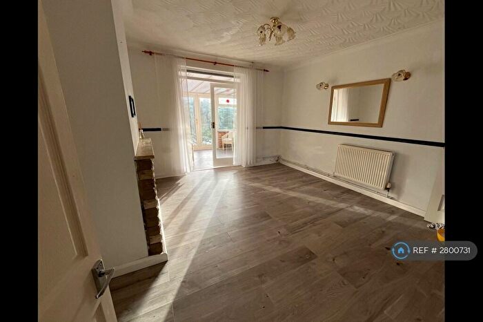 3 Bedroom Semi Detached House To Rent In Landseer Road, Ipswich, IP3