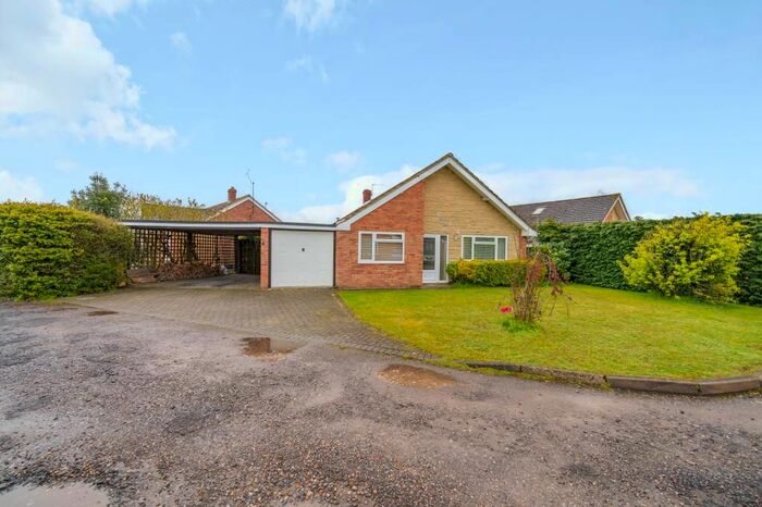 3 Bedroom Detached Bungalow To Rent In Church View, Beenham, RG7