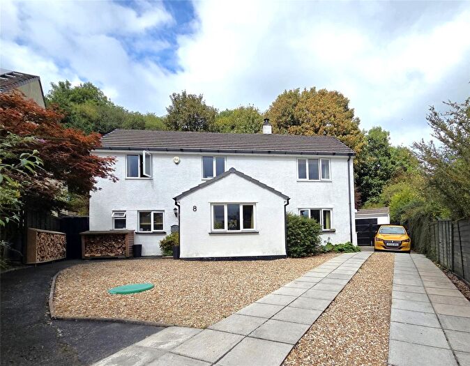4 Bedroom Detached House For Sale In Coles Mill Close, Holsworthy, Devon, EX22