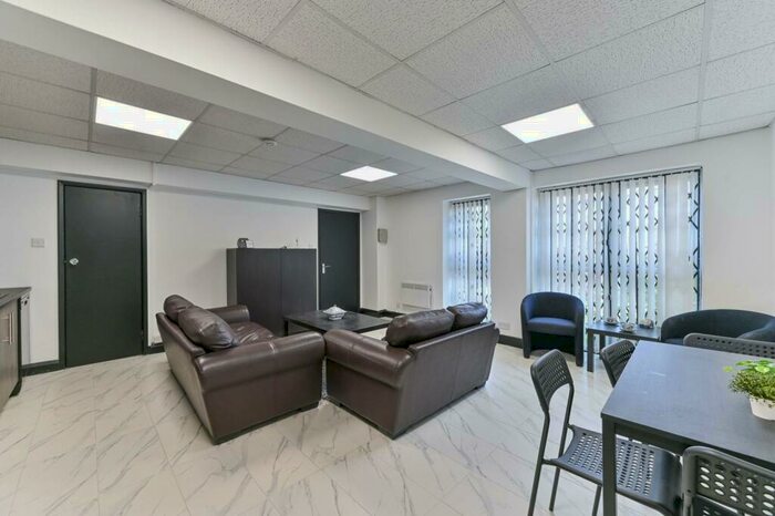 2 Bedroom Terraced House To Rent In Churchill Mews, Croydon, CR0