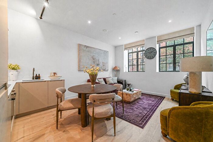 2 Bedroom Flat For Sale In The Threadworks, Hollybush Gardens, Bethnal Green, E2