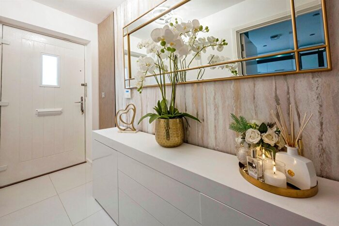 3 Bedroom Semi-Detached House For Sale In Woodlark Walk, Goldthorpe, Rotherham, S63
