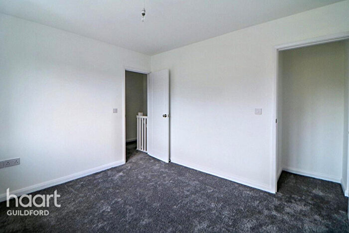 1 Bedroom End Of Terrace House For Sale In Woodger Close, Guildford, GU4