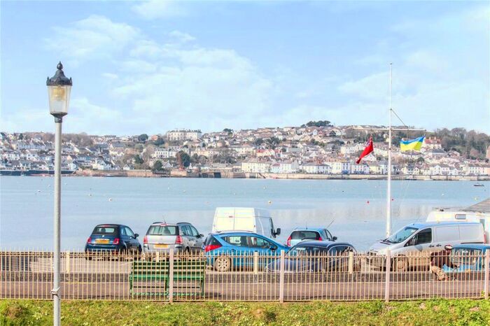 2 Bedroom Flat For Sale In Instow, Bideford, EX39