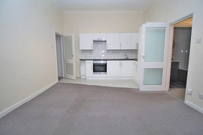 2 Bedroom Flat For Sale In Richmond Road, Brighton, BN2